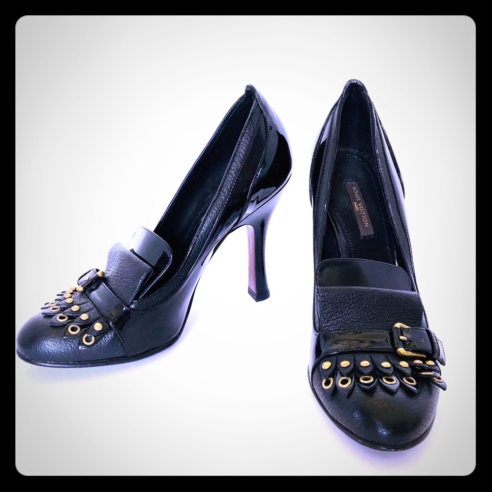 Louis Vuitton Kiltie pumps.